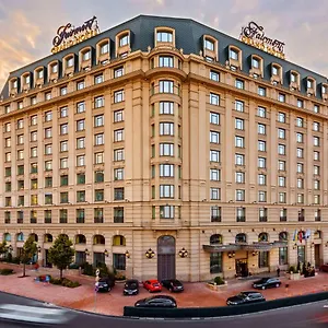Fairmont Grand מלון