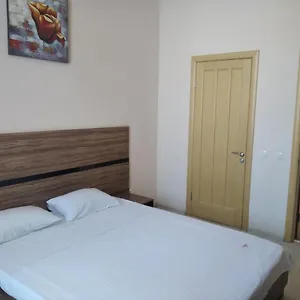 Hotel Season, Kiev