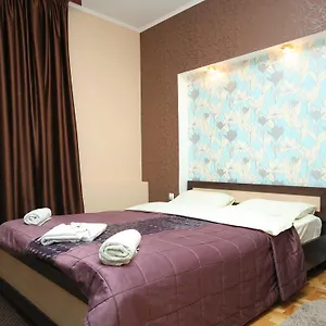Apartment Real In Center, Kiew
